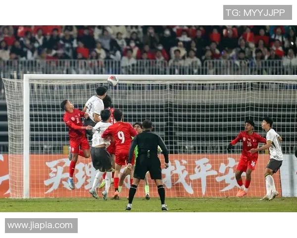 中日足球明星对比分析:谁能在亚洲足球舞台上更胜一筹 中日足球明星对比分析:谁能在亚洲足球舞台上更胜一筹